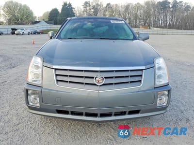 Piąte zdjęcie samochodu w środku: 2004 CADILLAC SRX VIN:1GYDE637540119144 - miniatura