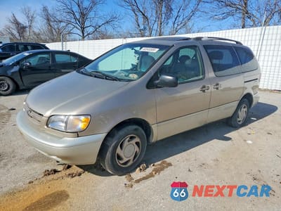2000 TOYOTA SIENNA XLE 4T3ZF13C1YU180419 - główne zdjęcie licytacji z USA - miniatura