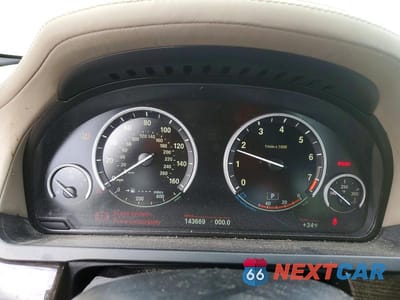 Zdjęcie 9 z 11 samochodu: 2013 BMW 740 LXI VIN:WBAYF4C50DD281602 - miniatura