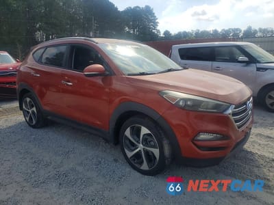 Czwarte zdjęcie samochodu z boku: 2016 HYUNDAI TUCSON LIMITED VIN:KM8J33A25GU184993 - miniatura