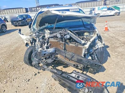 Piąte zdjęcie samochodu w środku: 2015 TOYOTA SIENNA XLE 8-PASSENGER VIN:5TDYK3DC7FS648038 - miniatura
