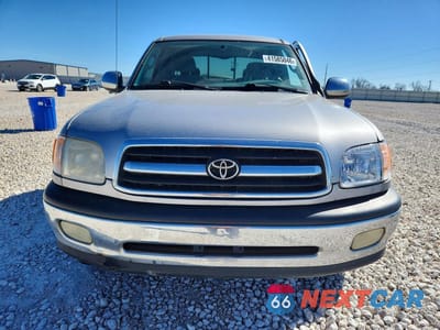 Piąte zdjęcie samochodu w środku: 2002 TOYOTA TUNDRA SR5 V8 VIN:5TBBT44112S290591 - miniatura