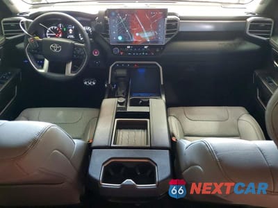 Zdjęcie 8 z 12 samochodu: 2022 TOYOTA TUNDRA SR5 VIN:5TFLA5DB6NX038608 - miniatura
