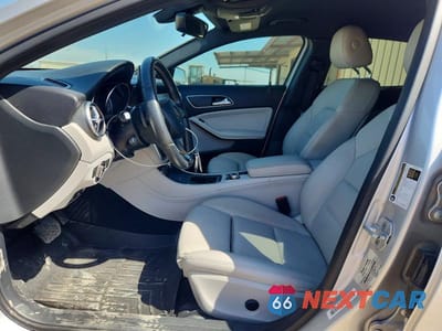 Zdjęcie 7 z 13 samochodu: 2016 MERCEDES-BENZ GLA 250 VIN:WDCTG4EB3GJ262183 - miniatura