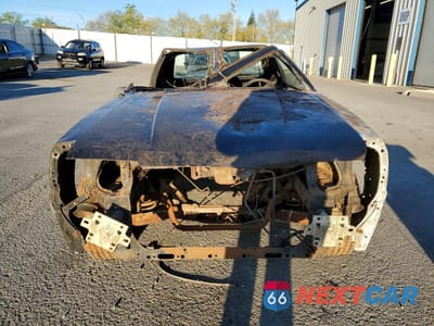 Piąte zdjęcie samochodu w środku: 1985 FORD MUSTANG LX VIN:1FABP28M6FF101224 - miniatura