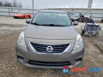 Piąte zdjęcie samochodu w środku: 2014 NISS VERSA S VIN:3N1CN7AP0EL826945 - miniatura