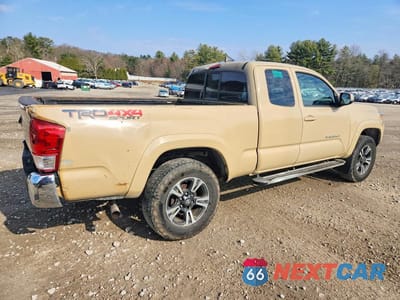 Trzecie zdjęcie samochodu z tyłu: 2016 TOYOTA TACOMA TRD SPORT VIN:5TFSZ5AN9GX004524 - miniatura
