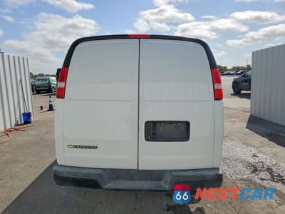 Zdjęcie 6 z 13 samochodu: 2025 CHEVROLET EXPRESS G2500 VIN:1GCWGAFP0S1270455 - miniatura