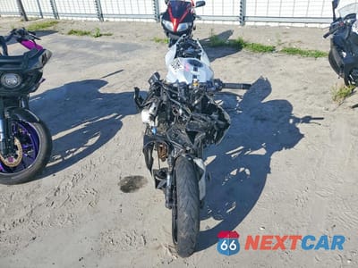 Drugie zdjęcie samochodu z przodu: 2025 KAWASAKI ZX400 S VIN:ML5ZXCS11SDA41966 - miniatura