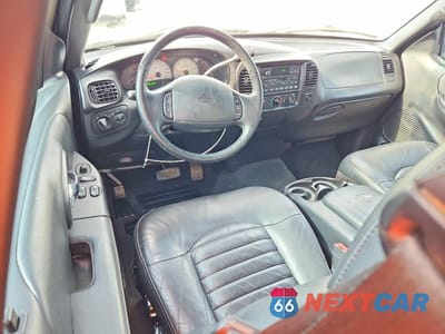 Zdjęcie 8 z 12 samochodu: 2000 FORD F150 VIN:2FTRX07L5YCB16298 - miniatura