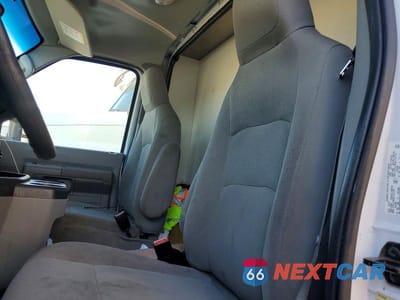 Zdjęcie 11 z 13 samochodu: 2019 FORD E350 BOX TRUCK VIN:1FDWE3F64KDC58845 - miniatura