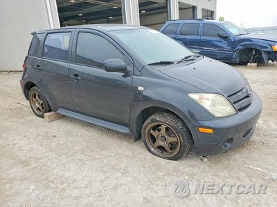 Czwarte zdjęcie samochodu z boku: 2004 SCION XA BASE VIN:JTKKT624640045378 - miniatura