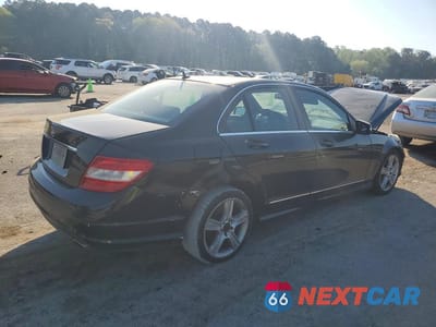 Trzecie zdjęcie samochodu z tyłu: 2010 MERCEDES-BENZ C 300 VIN:WDDGF5EB2AA395823 - miniatura