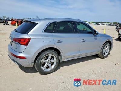 Trzecie zdjęcie samochodu z tyłu: 2021 AUDI Q5 PREMIUM VIN:WA1AAAFY7M2031853 - miniatura