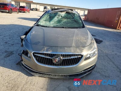 Piąte zdjęcie samochodu w środku: 2017 BUICK LACROSSE PREMIUM VIN:1G4ZR5SS0HU197311 - miniatura