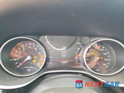 Zdjęcie 9 z 13 samochodu: 2018 JEEP COMPASS LATITUDE VIN:3C4NJDBB5JT177771 - miniatura