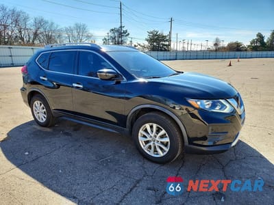 Czwarte zdjęcie samochodu z boku: 2018 NISSAN ROGUE SV VIN:JN8AT2MV6JW308466 - miniatura