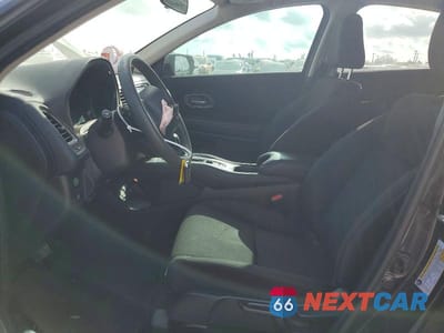 Zdjęcie 7 z 13 samochodu: 2018 HONDA HR-V EX VIN:3CZRU5H5XJM709522 - miniatura