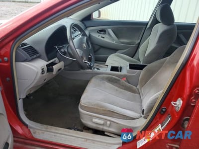 Zdjęcie 7 z 11 samochodu: 2010 TOYOTA CAMRY LE VIN:4T4BF3EK9AR081112 - miniatura