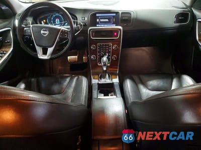 Zdjęcie 8 z 11 samochodu: 2014 VOLVO S60 T5 VIN:YV1612FS6E1287156 - miniatura