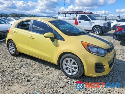 Czwarte zdjęcie samochodu z boku: 2016 KIA RIO 5-DOOR LX VIN:KNADM5A37G6647124 - miniatura