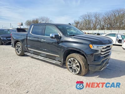 Czwarte zdjęcie samochodu z boku: 2022 CHEVROLET SILVERADO K1500 HIGH COUNTRY VIN:1GCUDJED5NZ632373 - miniatura