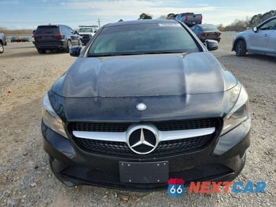 Piąte zdjęcie samochodu w środku: 2016 MERCEDES BENZ CLA VIN:WDDSJ4EB7GN299531 - miniatura