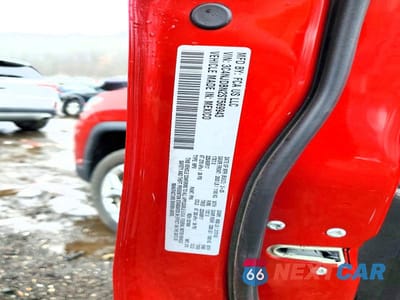 Zdjęcie 12 z 12 samochodu: 2025 JEEP COMPASS LATITUDE VIN:3C4NJDBN2ST569943 - miniatura