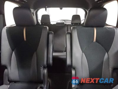 Zdjęcie 10 z 12 samochodu: 2025 TOYOTA GRAND HIGHLANDER HYBRID MAX PLATINUM VIN:5TDADAB51SS018787 - miniatura