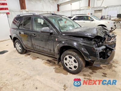 Czwarte zdjęcie samochodu z boku: 2006 SATURN VUE VIN:5GZCZ33DX6S848160 - miniatura