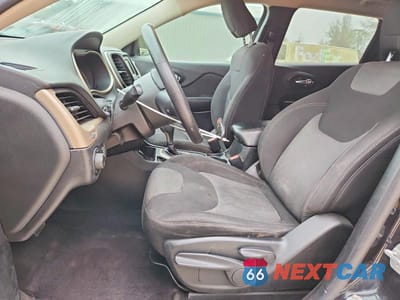Zdjęcie 7 z 13 samochodu: 2016 JEEP CHEROKEE SPORT VIN:1C4PJLAB7GW177570 - miniatura