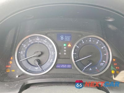 Zdjęcie 9 z 11 samochodu: 2011 LEXUS IS 350 BASE VIN:JTHCE5C2XB5001430 - miniatura