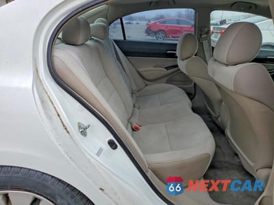 Zdjęcie 10 z 11 samochodu: 2010 HONDA CIVIC GX VIN:19XFA4F5XAE000274 - miniatura