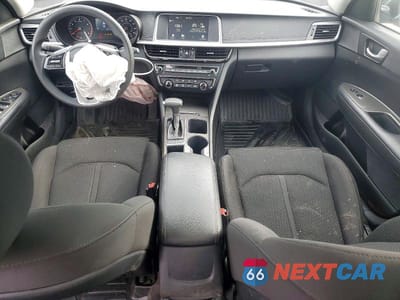Zdjęcie 8 z 11 samochodu: 2019 KIA OPTIMA LX VIN:5XXGT4L37KG359480 - miniatura