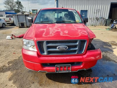 Piąte zdjęcie samochodu w środku: 2005 FORD F150 VIN:1FTRX12W95FA23517 - miniatura