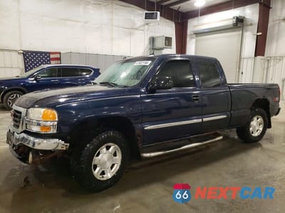 2005 GMC NEW SIERRA K1500 2GTEK19B951213308 - główne zdjęcie licytacji z USA - miniatura