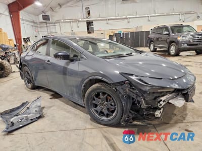 Czwarte zdjęcie samochodu z boku: 2024 TOYOTA PRIUS LE VIN:JTDACAAU7R3023242 - miniatura