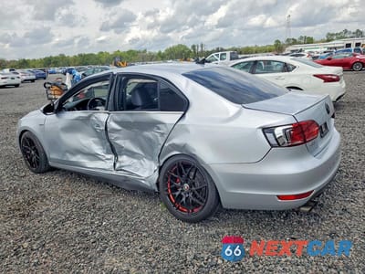 Drugie zdjęcie samochodu z przodu: 2014 VOLKSWAGEN JETTA GLI VIN:3VW4T7AJ1EM292624 - miniatura