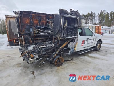 Trzecie zdjęcie samochodu z tyłu: 2018 FORD F350 SUPER DUTY VIN:1FT8X3DT8JEB14143 - miniatura