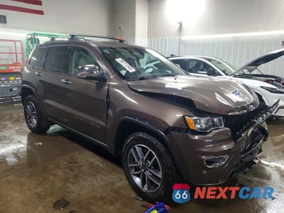 Czwarte zdjęcie samochodu z boku: 2021 JEEP GRAND CHEROKEE LIMITED VIN:1C4RJFBG6MC794850 - miniatura