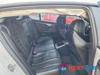 Zdjęcie 10 z 11 samochodu: 2023 BMW 840I VIN:WBAGV2C01PCL65624 - miniatura