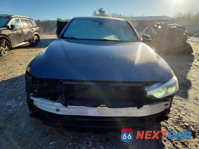 Piąte zdjęcie samochodu w środku: 2017 BMW 330 XI VIN:WBA8D9G53HNU60990 - miniatura