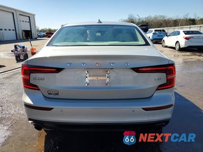 Zdjęcie 6 z 11 samochodu: 2020 VOLVO S60 T5 MOMENTUM VIN:7JR102FK7LG072433 - miniatura