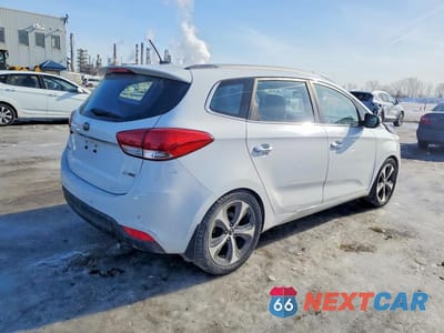 Trzecie zdjęcie samochodu z tyłu: 2014 KIA RONDO VIN:KNAHU8A32E7053454 - miniatura