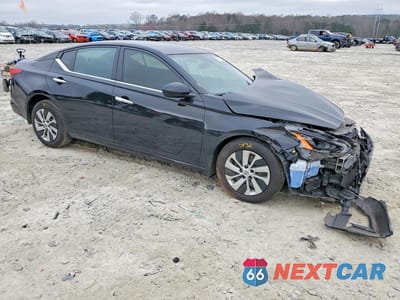 Czwarte zdjęcie samochodu z boku: 2023 NISSAN ALTIMA 2.5 S VIN:1N4BL4BV6PN406156 - miniatura
