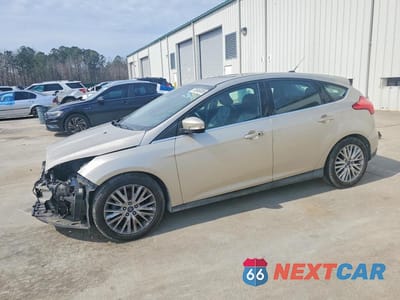2018 FORD FOCUS TITANIUM 1FADP3N27JL237907 - główne zdjęcie licytacji z USA - miniatura