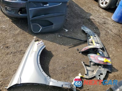 Zdjęcie 13 z 14 samochodu: 2022 LINCOLN NAUTILUS RESERVE VIN:2LMPJ8K9XNBL16422 - miniatura