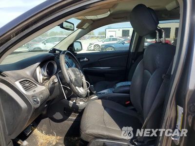 Zdjęcie 7 z 13 samochodu: 2018 DODGE JOURNEY SE VIN:3C4PDCAB9JT506841 - miniatura