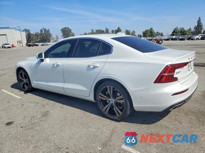 Drugie zdjęcie samochodu z przodu: 2021 VOLVO S60 T8 RECHARGE INSCRIPTION VIN:7JRBR0FL6MG119444 - miniatura