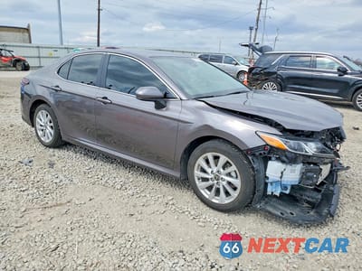 Czwarte zdjęcie samochodu z boku: 2023 TOYOTA CAMRY LE VIN:4T1C11AK9PU768638 - miniatura